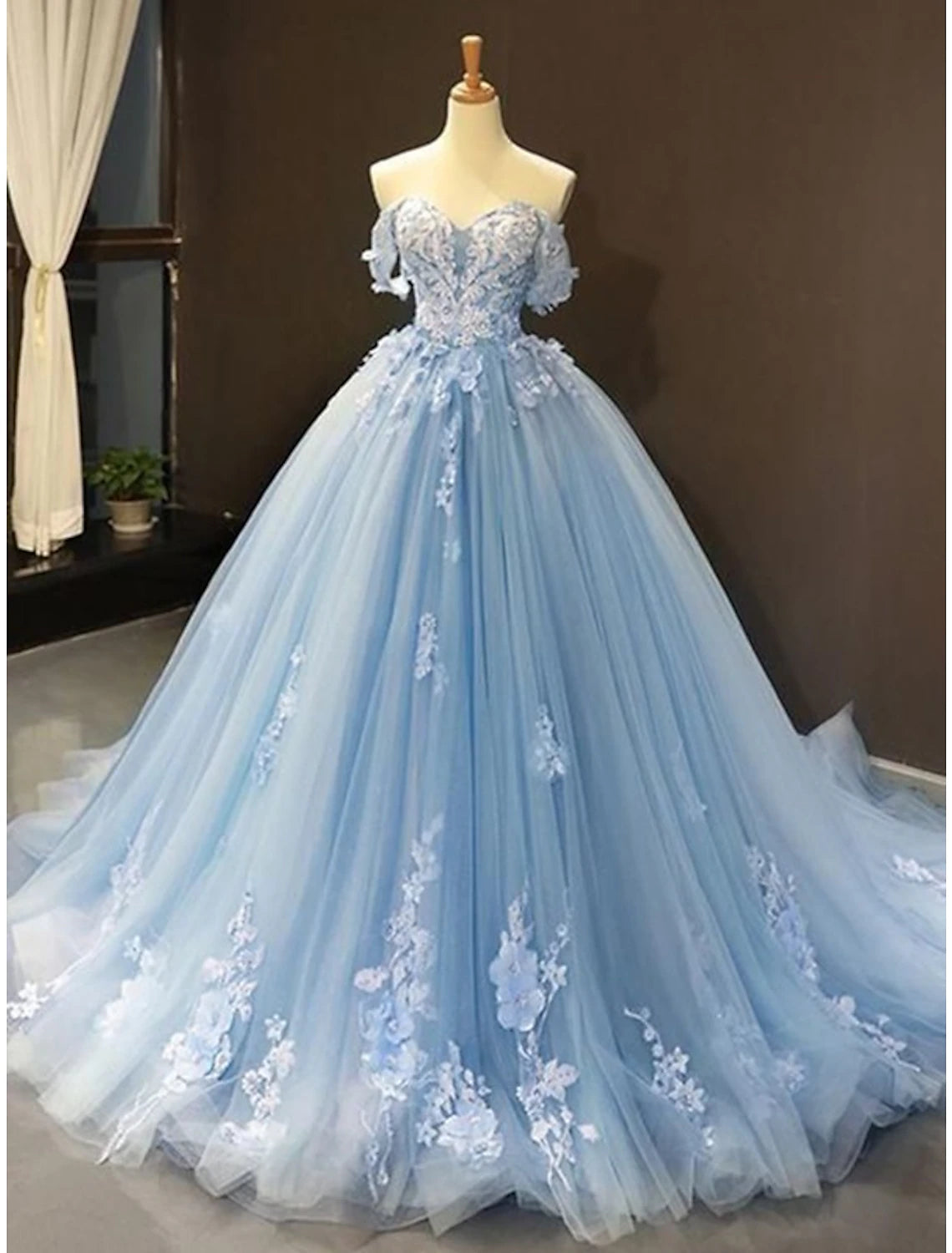 Overstock Sale Ball Gown Prom Dresses Floral Wedding Dress Court Train Short Sleeve Sweetheart Lace with Pleats Appliques Overstock Sale Ball Gown Prom Dresses Floral Wedding Dress Court Train Short Sleeve Sweetheart Lace with Pleats Appliques
