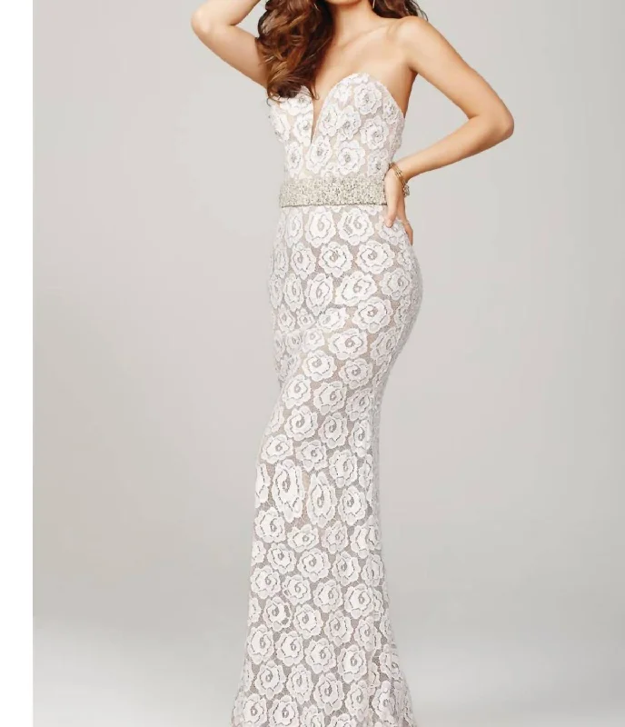 evening dressStrapless Lace Gown In White/nude